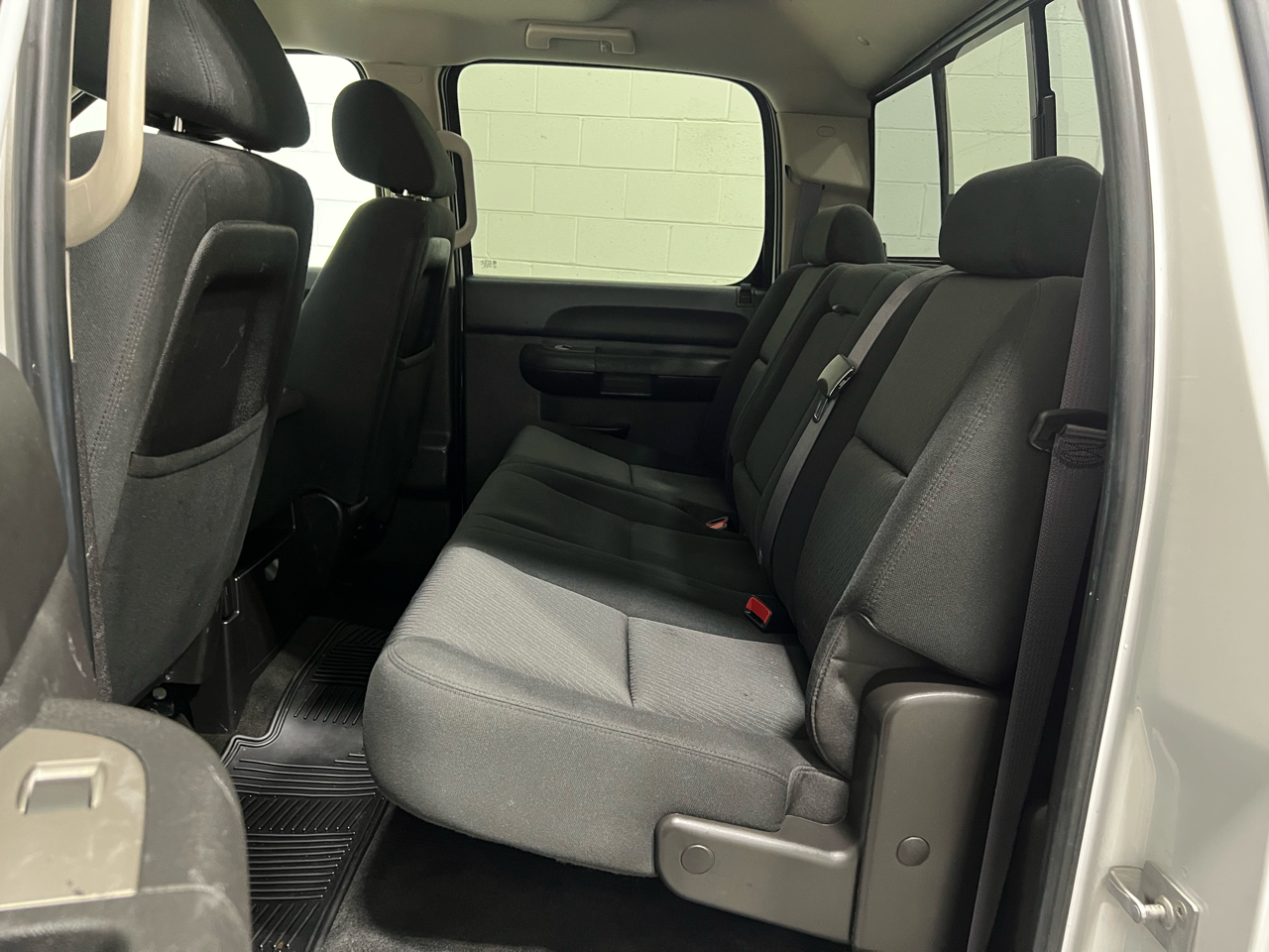 GMC Sierra 2500HD SLE Crew Cab 4WD 2011