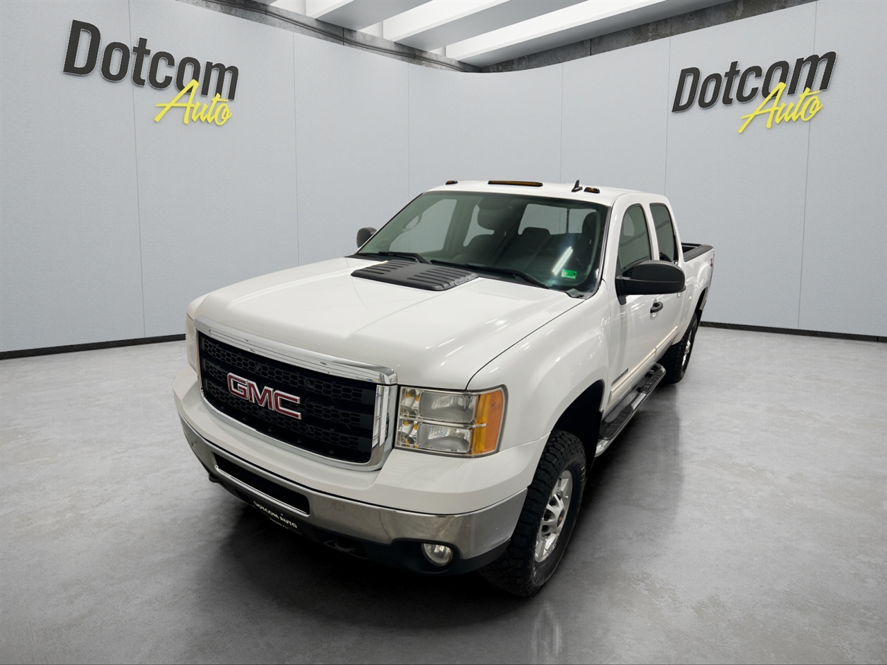 GMC Sierra 2500HD SLE Crew Cab 4WD 2011