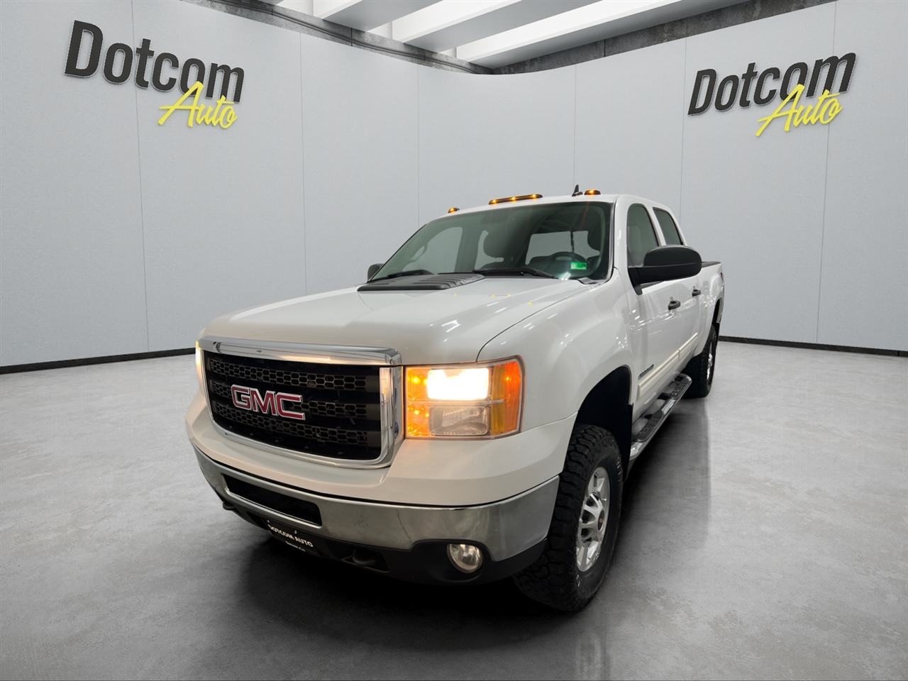 GMC Sierra 2500HD SLE Crew Cab 4WD 2011