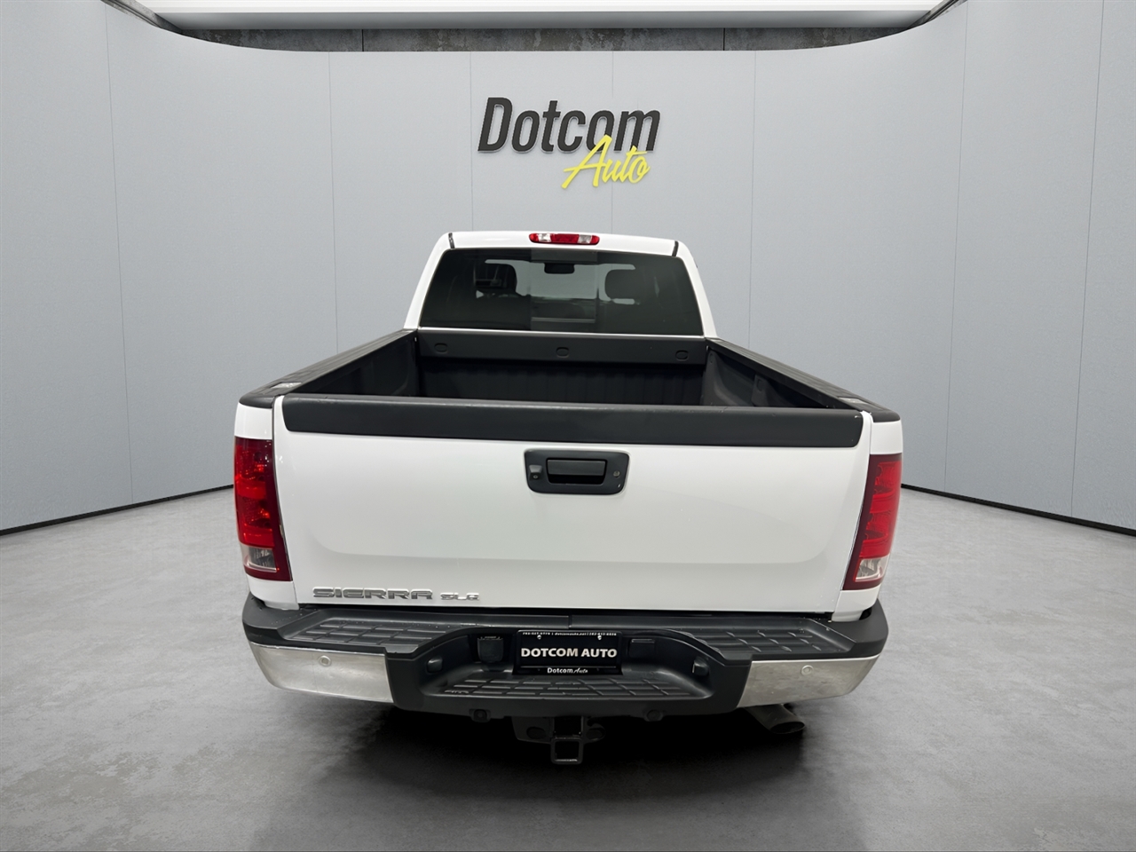 GMC Sierra 2500HD SLE Crew Cab 4WD 2011