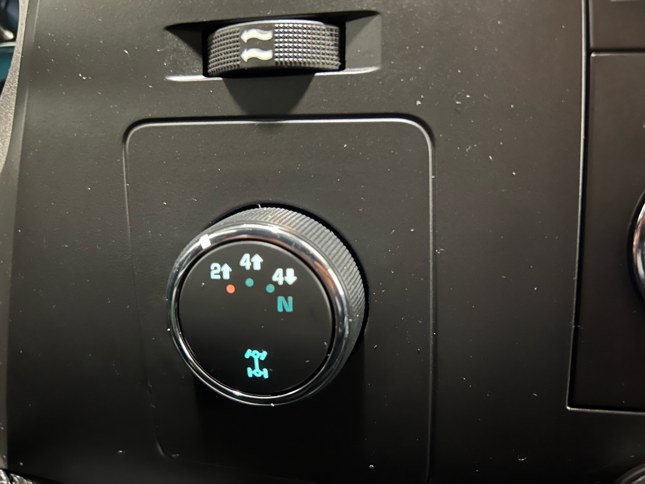 GMC Sierra 2500HD SLE Crew Cab 4WD 2011