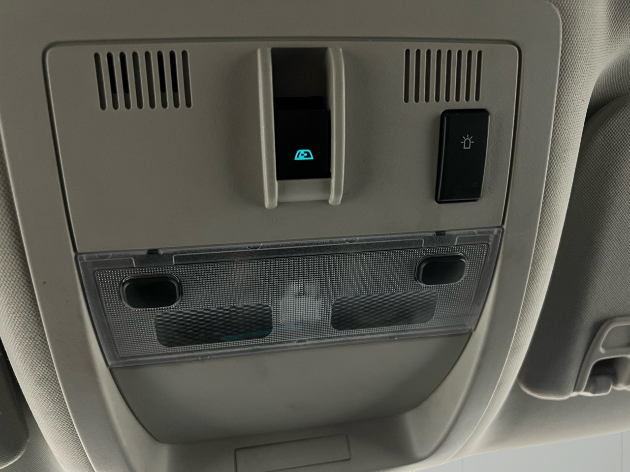 GMC Sierra 2500HD SLE Crew Cab 4WD 2011