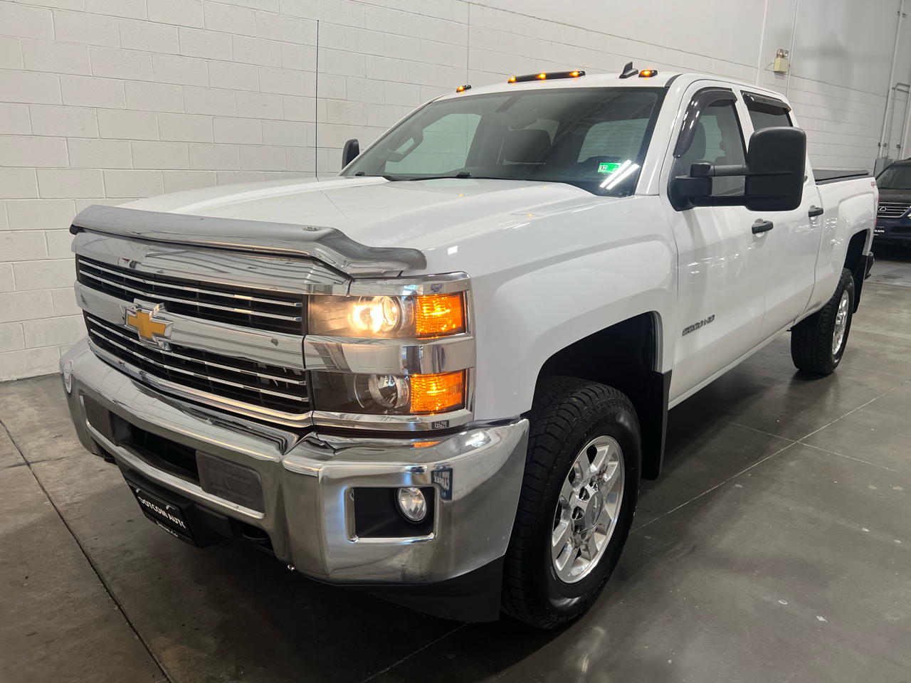 Chevrolet Silverado 2500HD LT Crew Cab Long Box 4WD 2015