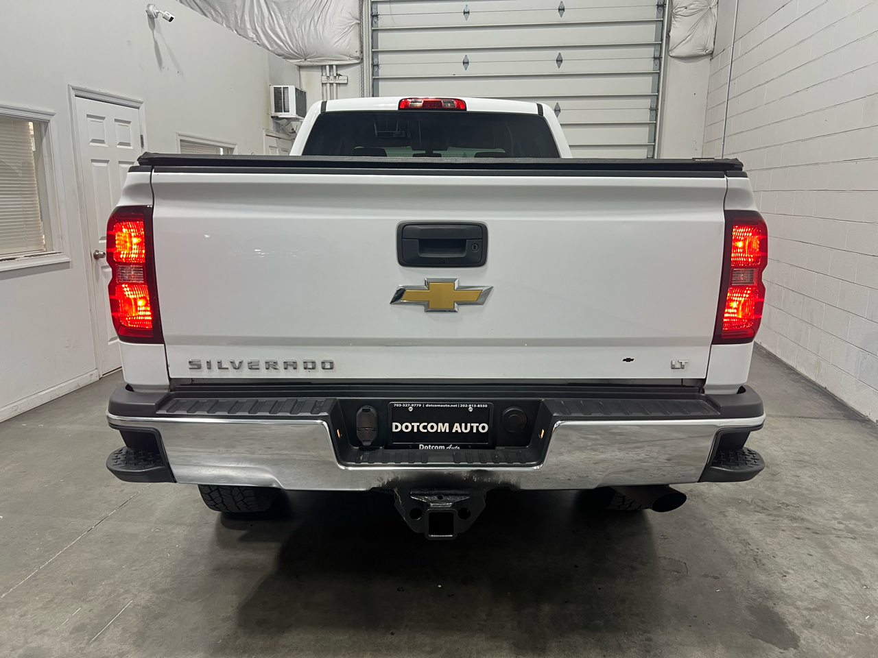 Chevrolet Silverado 2500HD LT Crew Cab Long Box 4WD 2015