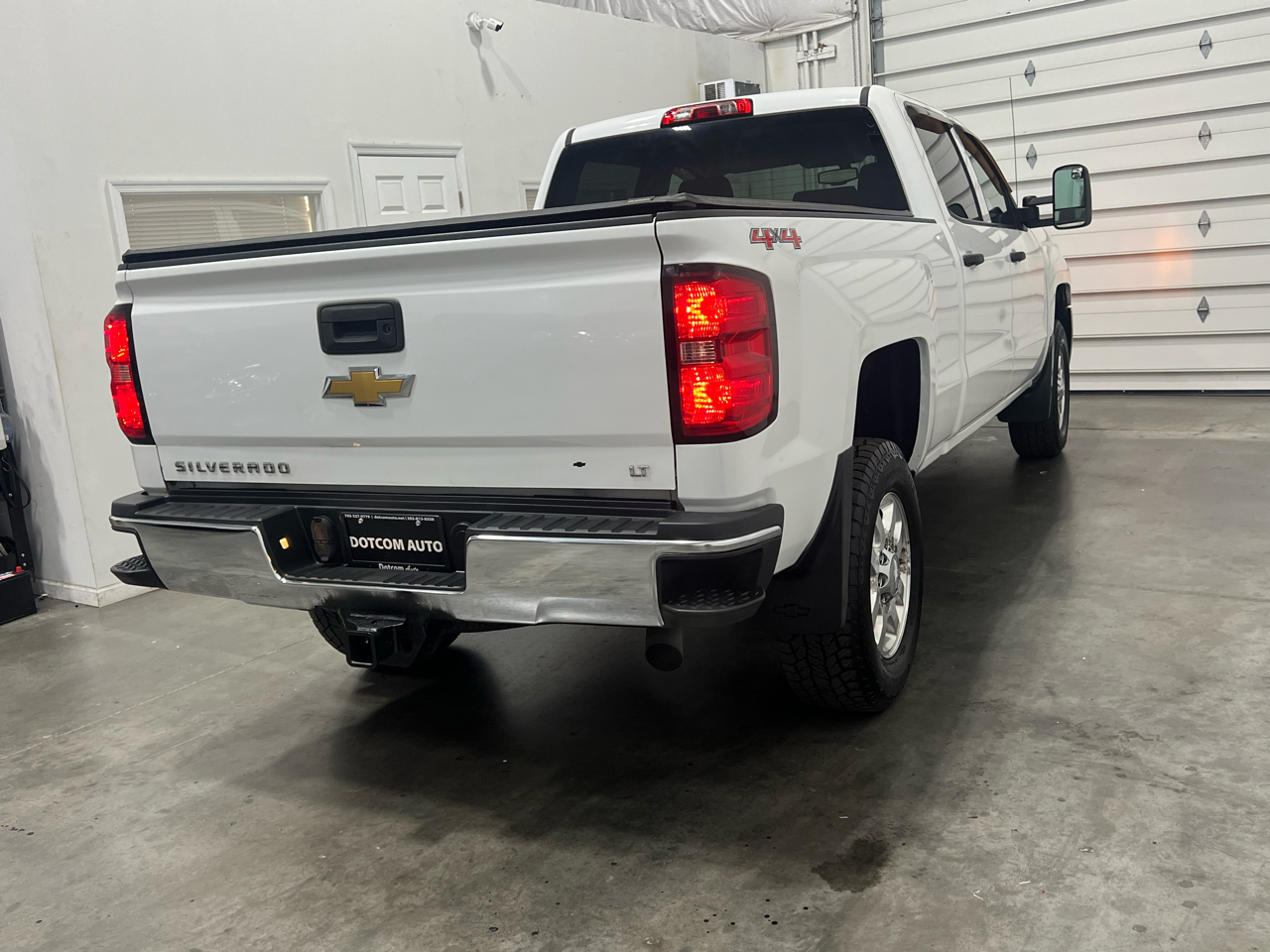 Chevrolet Silverado 2500HD LT Crew Cab Long Box 4WD 2015