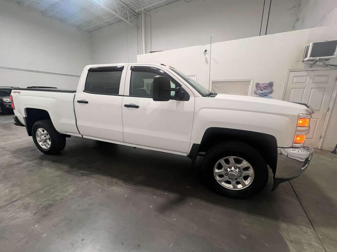 Chevrolet Silverado 2500HD LT Crew Cab Long Box 4WD 2015