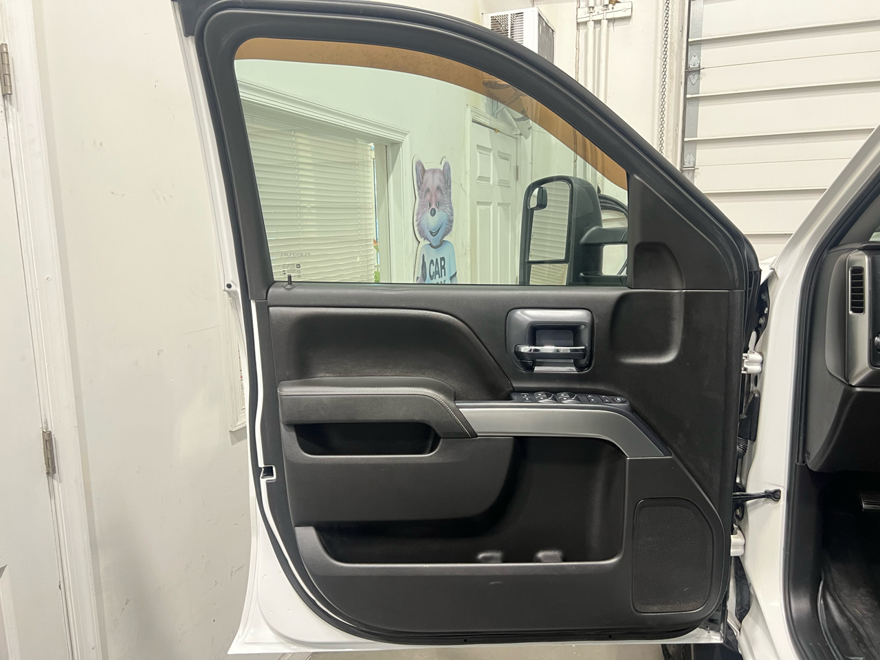 Chevrolet Silverado 2500HD LT Crew Cab Long Box 4WD 2015