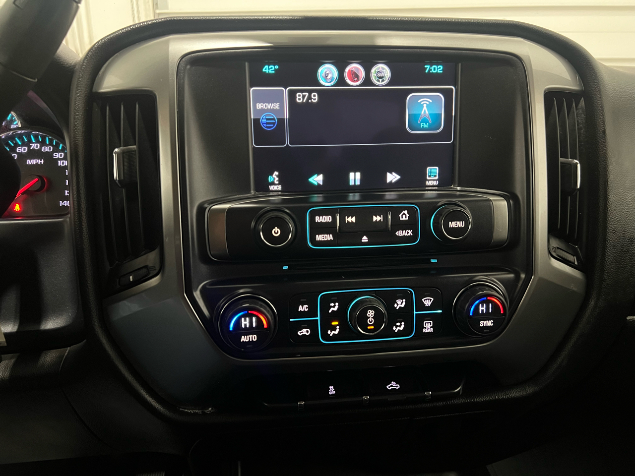 Chevrolet Silverado 2500HD LT Crew Cab Long Box 4WD 2015