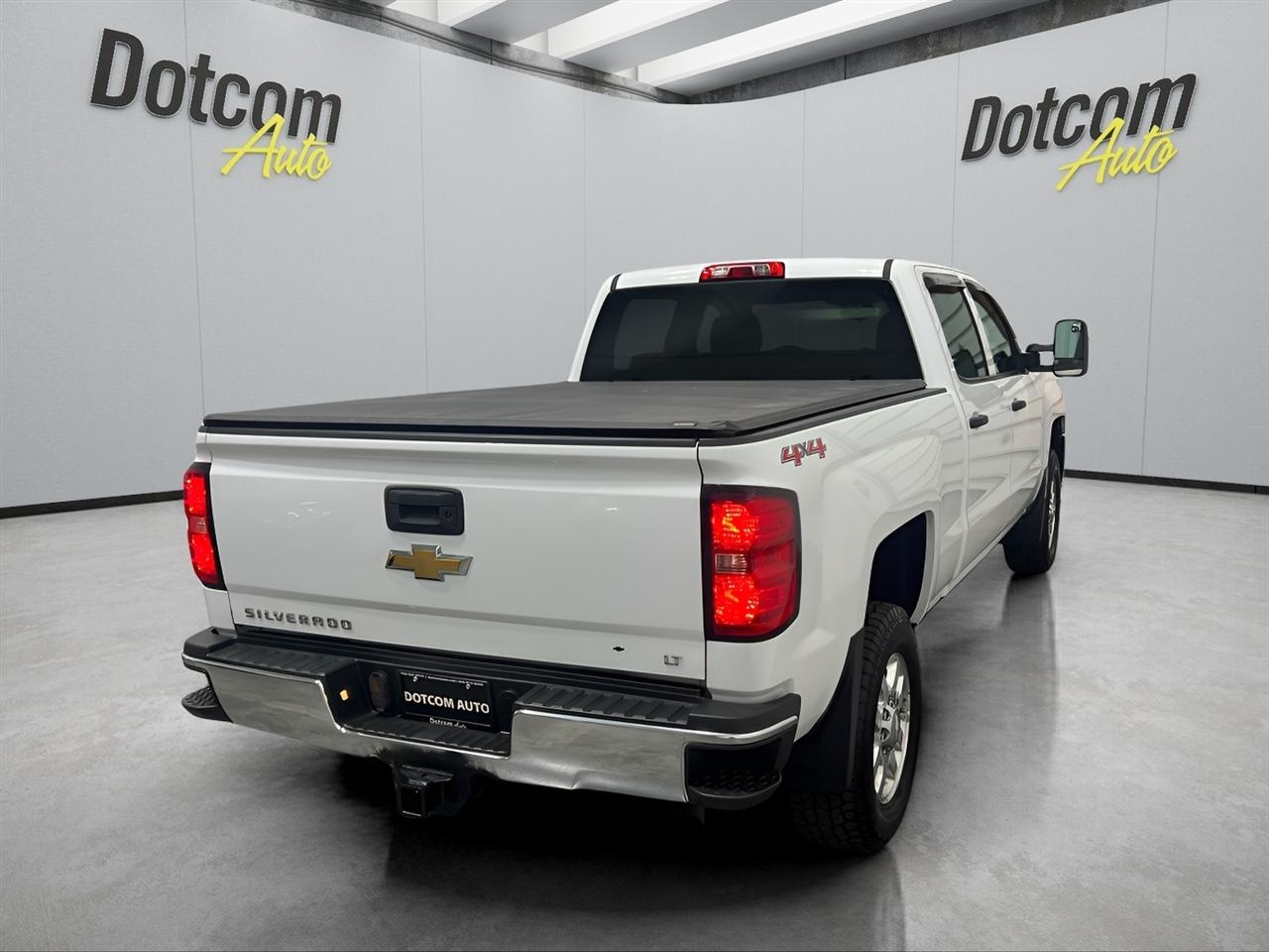 Chevrolet Silverado 2500HD LT Crew Cab Long Box 4WD 2015