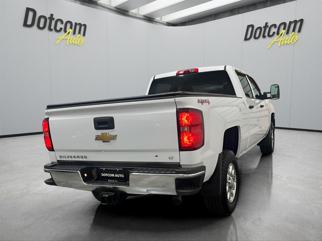 Chevrolet Silverado 2500HD LT Crew Cab Long Box 4WD 2015