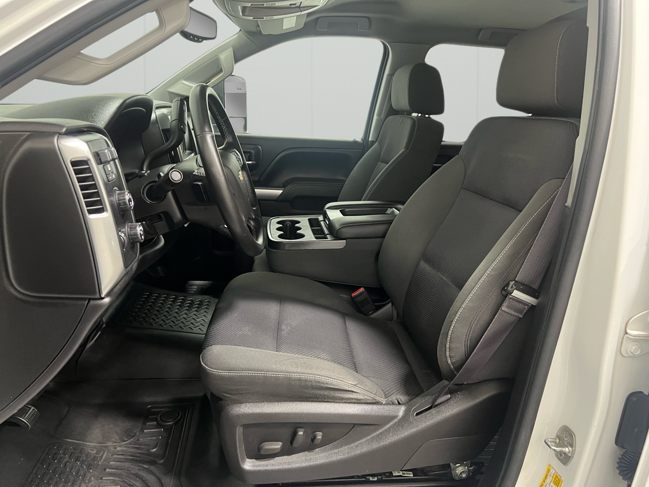 Chevrolet Silverado 2500HD LT Crew Cab Long Box 4WD 2015