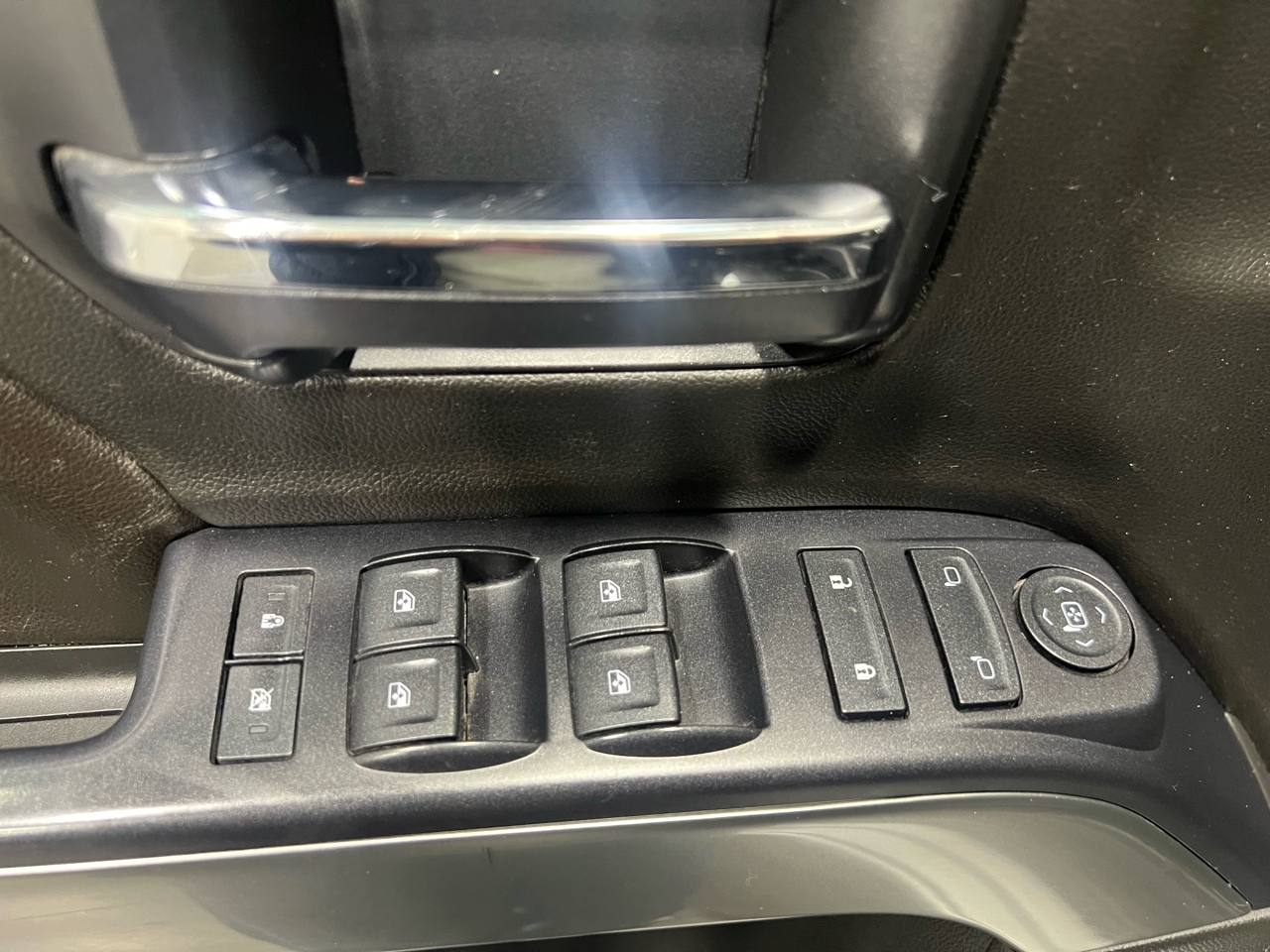 Chevrolet Silverado 2500HD LT Crew Cab Long Box 4WD 2015