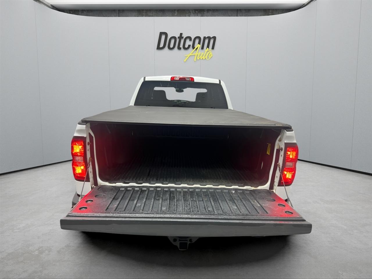 Chevrolet Silverado 2500HD LT Crew Cab Long Box 4WD 2015