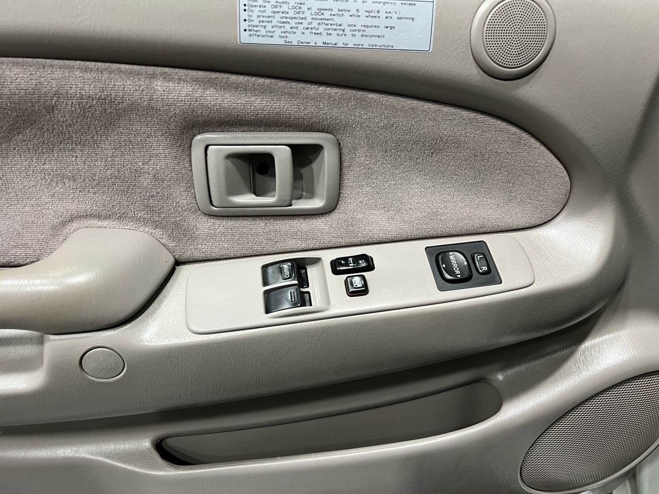 Toyota Tacoma Xtracab V6 4WD 2004