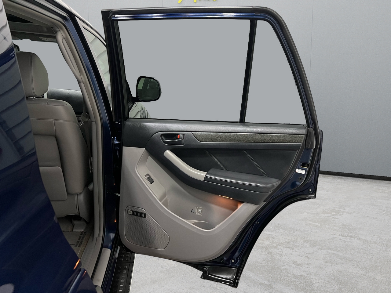 Toyota 4Runner Limited 4WD 2004