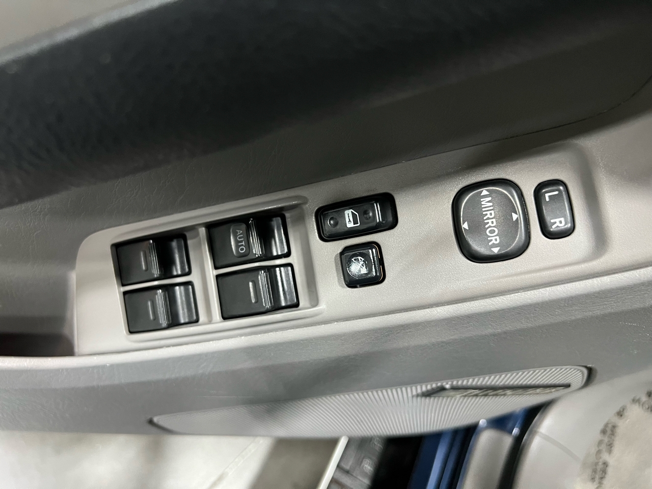 Toyota 4Runner Limited 4WD 2004