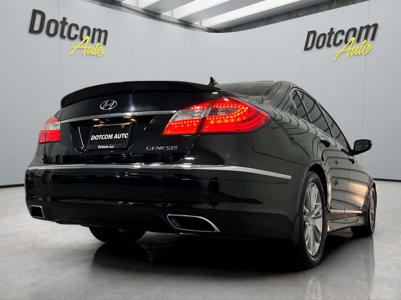 Hyundai Genesis 3.8L 2013