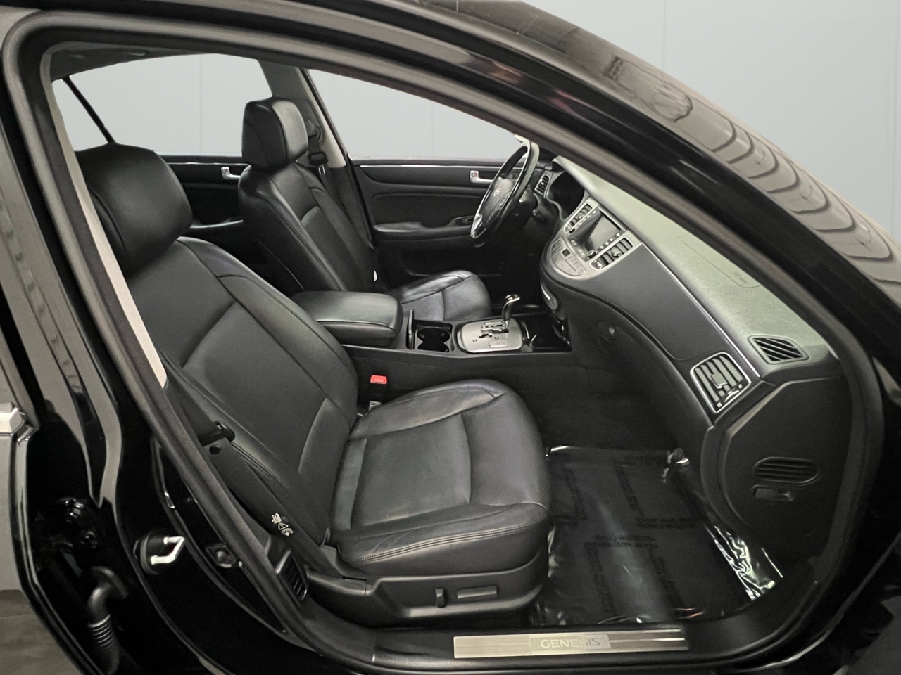 Hyundai Genesis 3.8L 2013