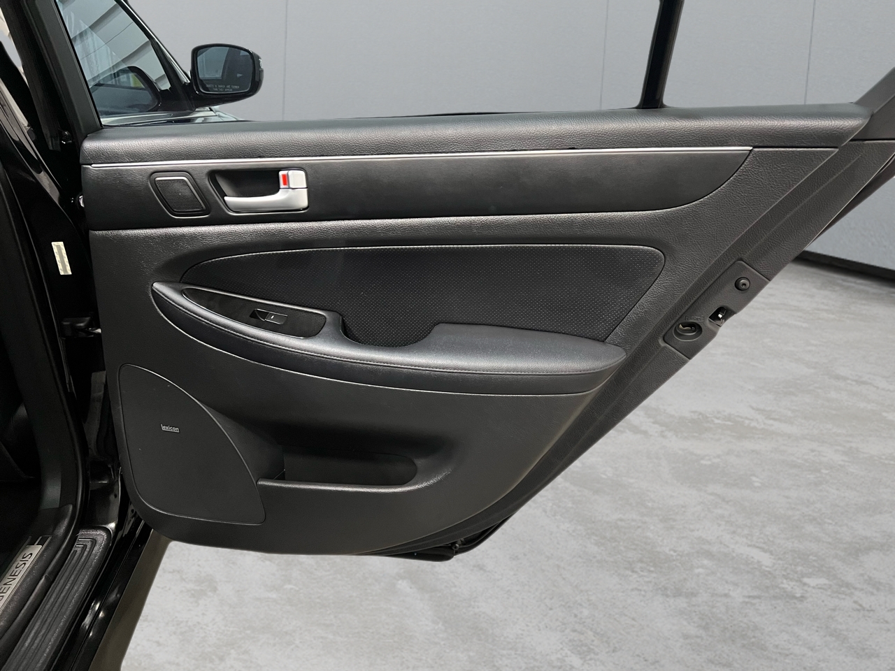 Hyundai Genesis 3.8L 2013