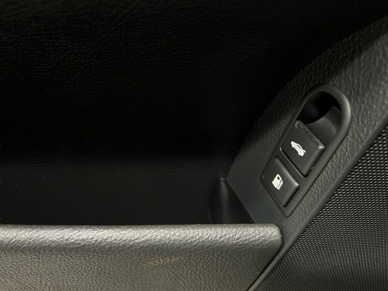 Hyundai Genesis 3.8L 2013