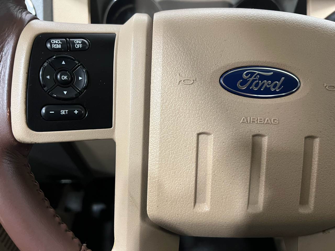 Ford F-250 SD XLT Crew Cab Long Bed 4WD 2011