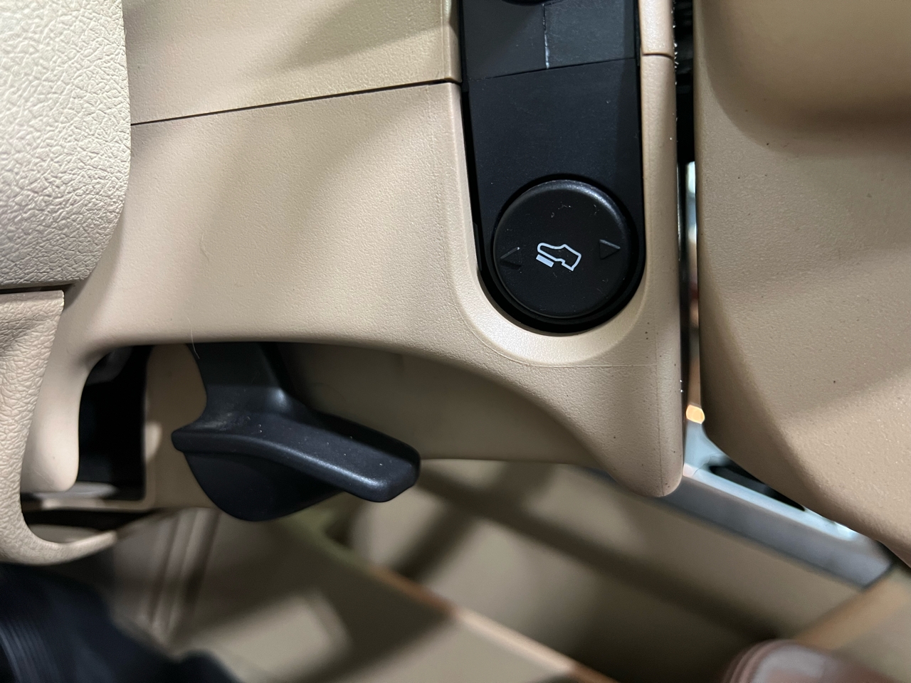 Ford F-250 SD Lariat Crew Cab Long Bed 4WD 2011