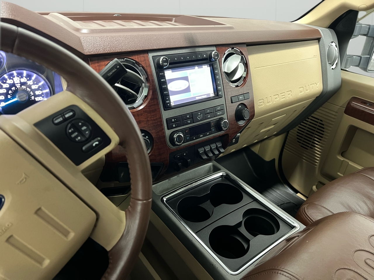 Ford F-250 SD Lariat Crew Cab Long Bed 4WD 2011