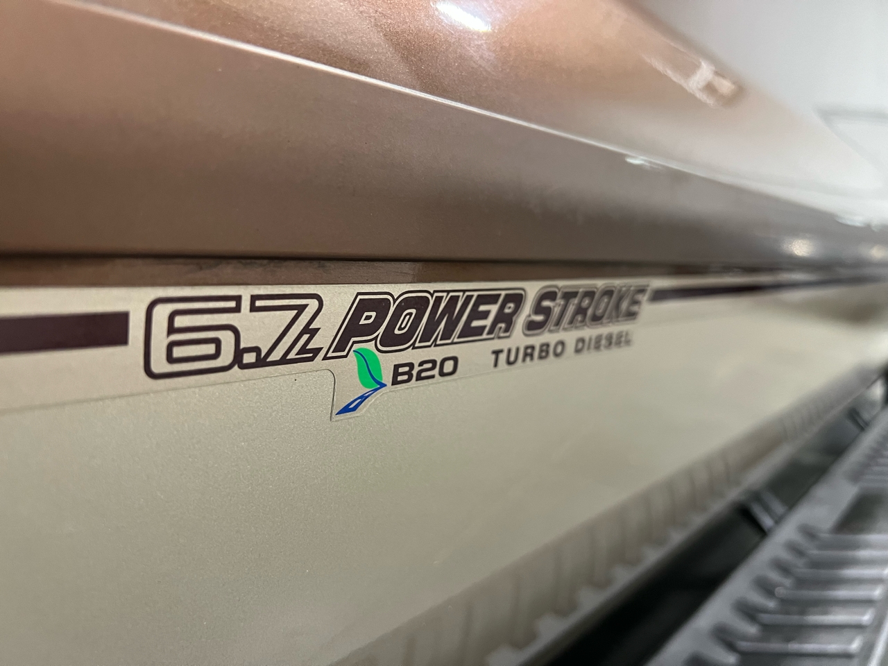 Ford F-250 SD Lariat Crew Cab Long Bed 4WD 2011