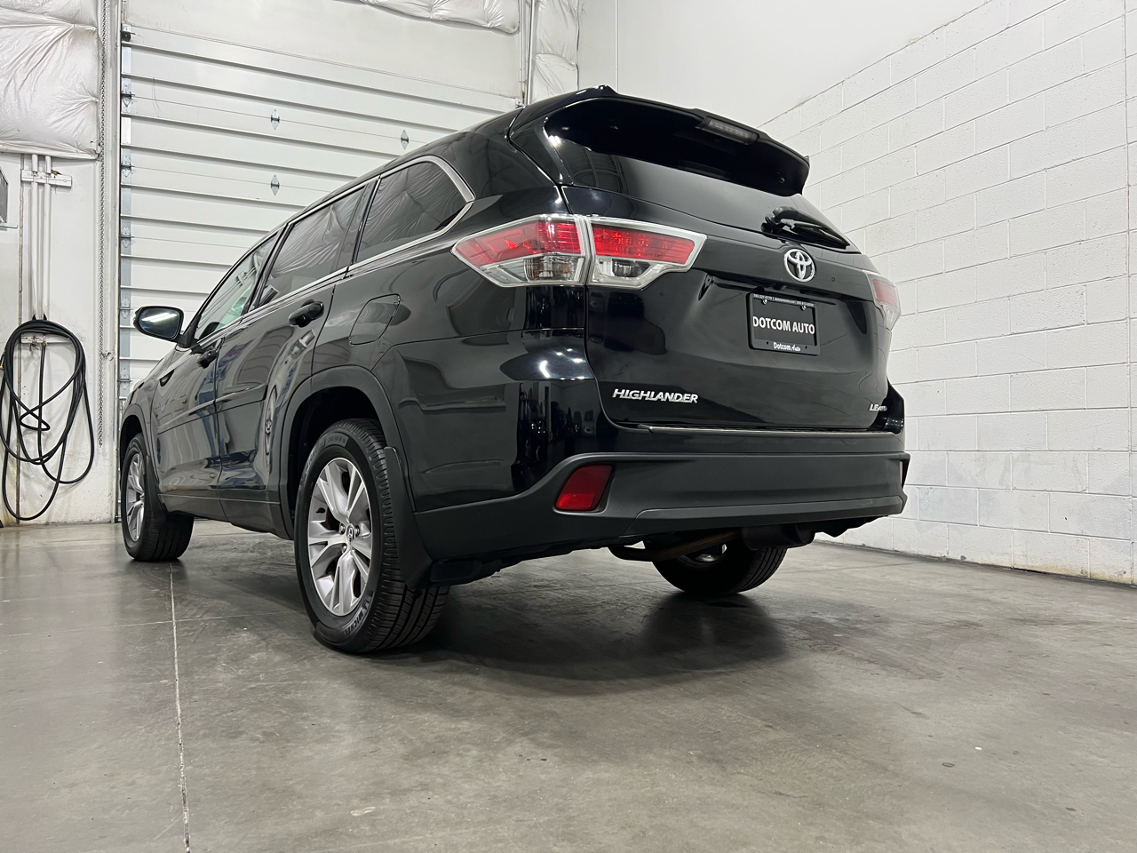 Toyota Highlander LE AWD V6 2016