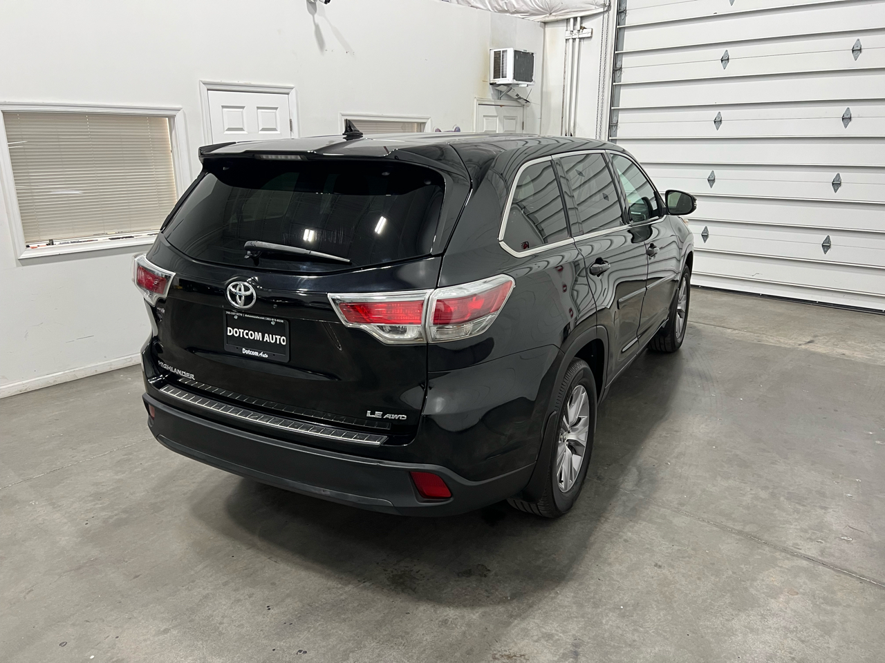 Toyota Highlander LE AWD V6 2016