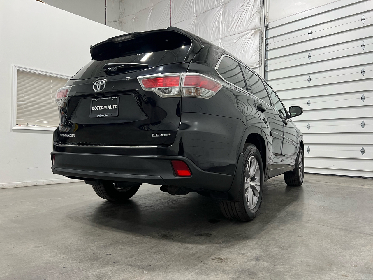 Toyota Highlander LE AWD V6 2016