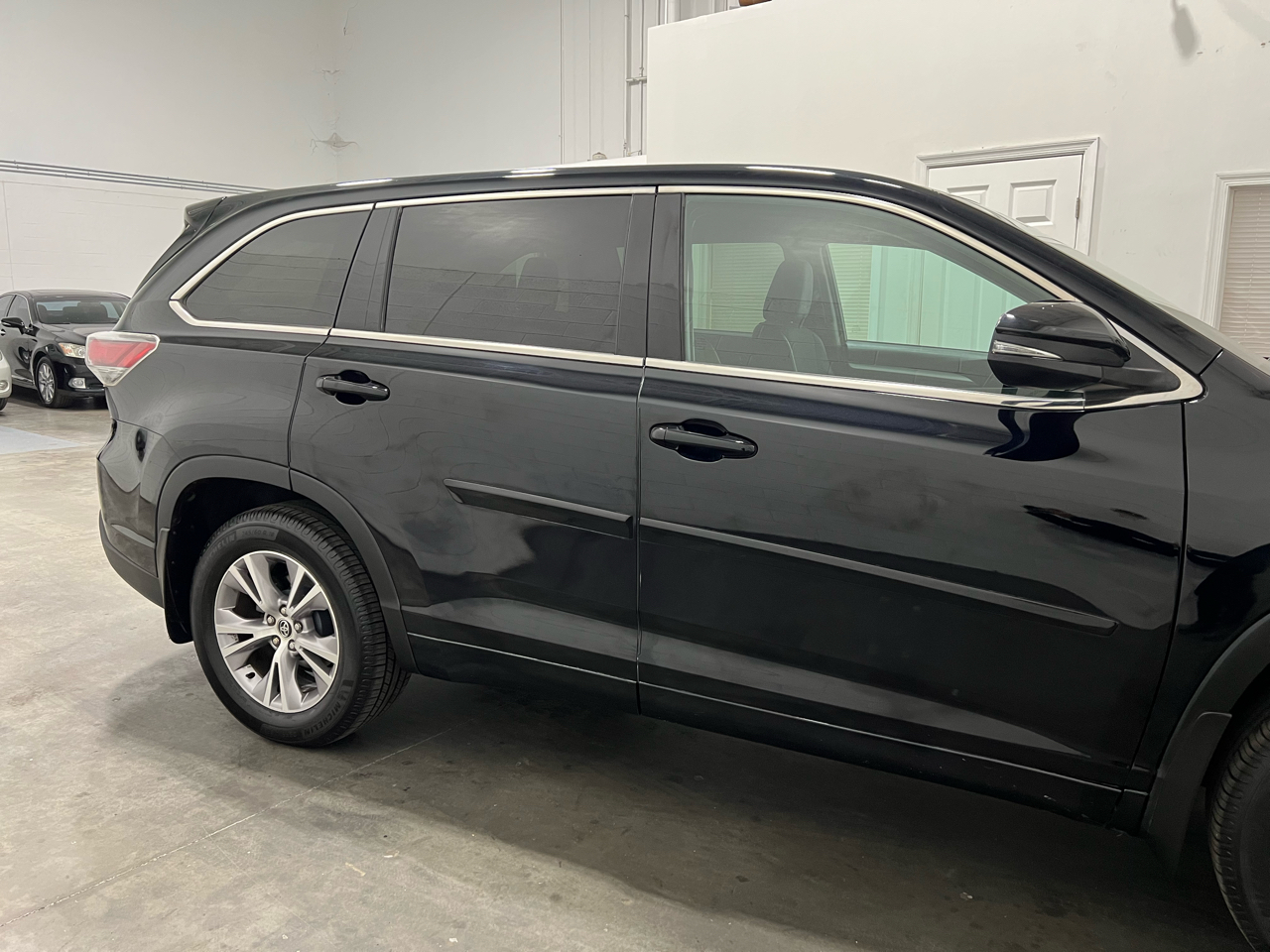 Toyota Highlander LE AWD V6 2016