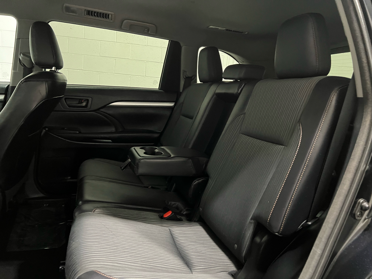 Toyota Highlander LE AWD V6 2016