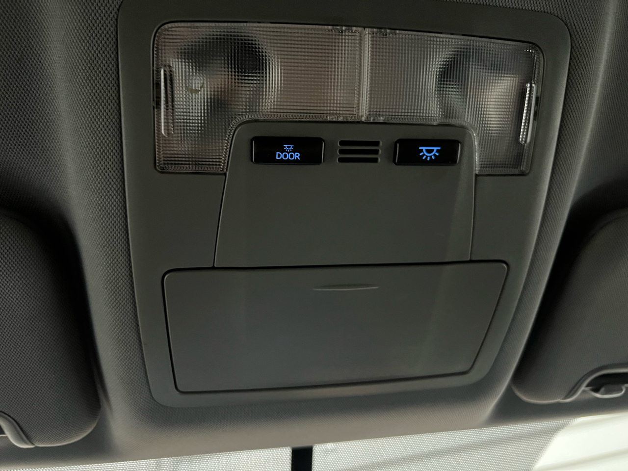 Toyota Highlander LE AWD V6 2016