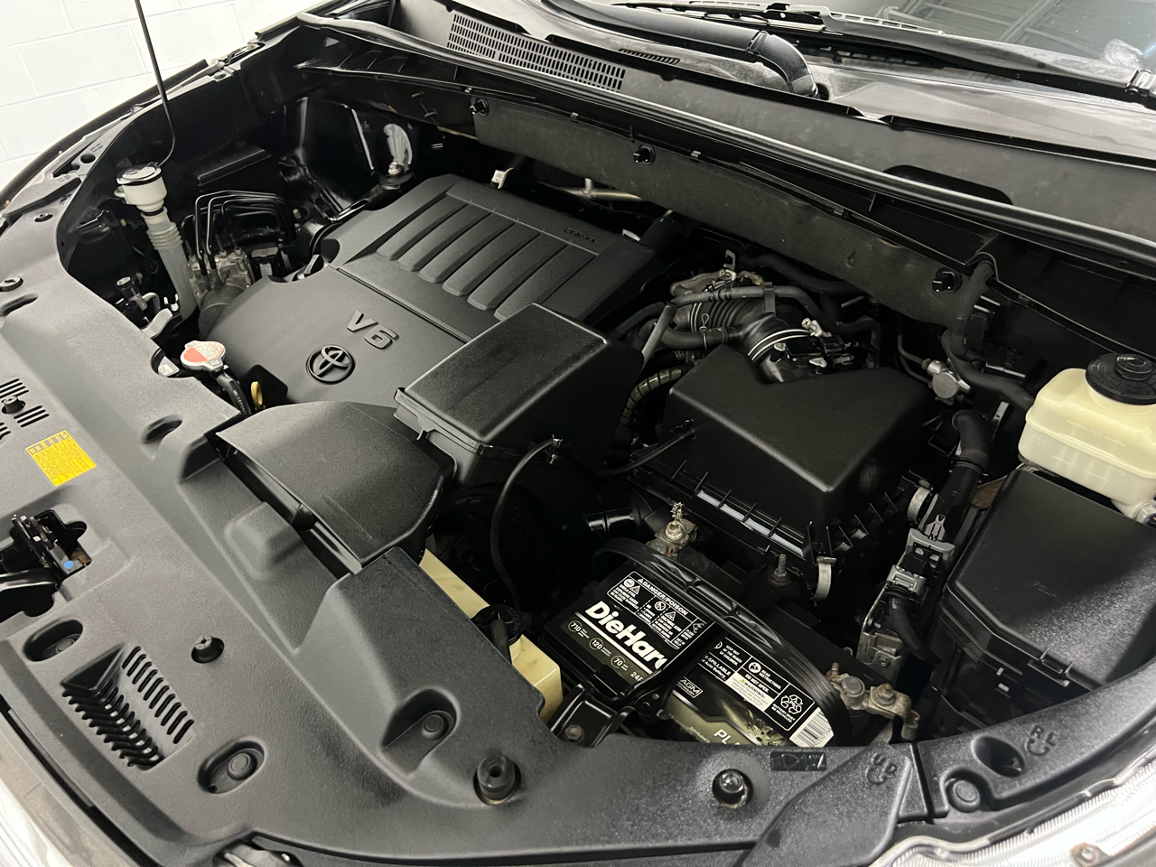 Toyota Highlander LE AWD V6 2016