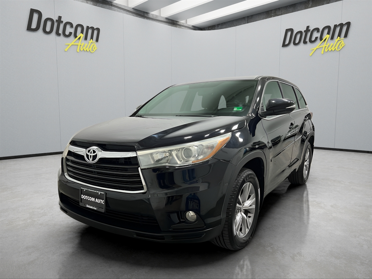 Toyota Highlander LE AWD V6 2016