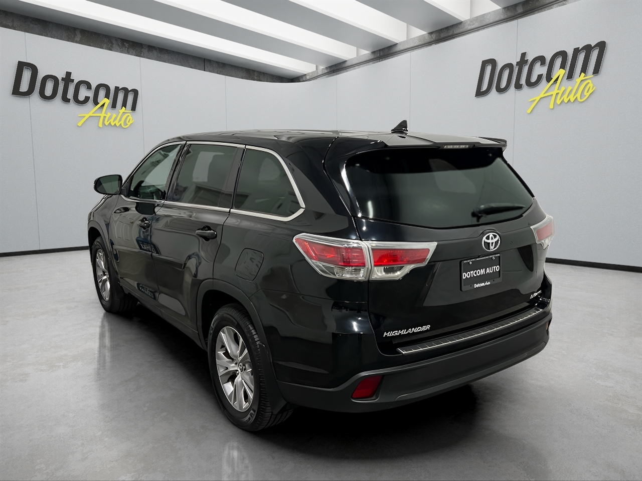 Toyota Highlander LE AWD V6 2016