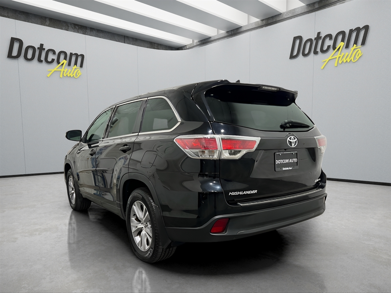 Toyota Highlander LE AWD V6 2016