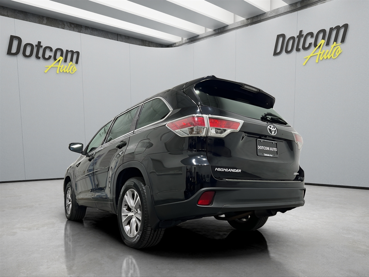 Toyota Highlander LE AWD V6 2016