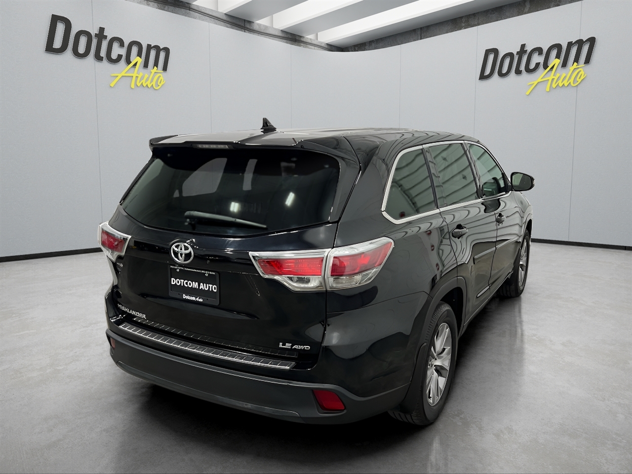 Toyota Highlander LE AWD V6 2016