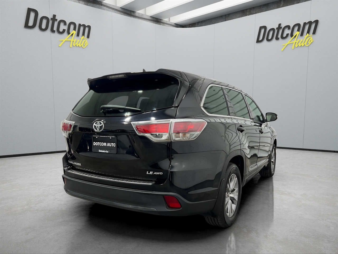 Toyota Highlander LE AWD V6 2016