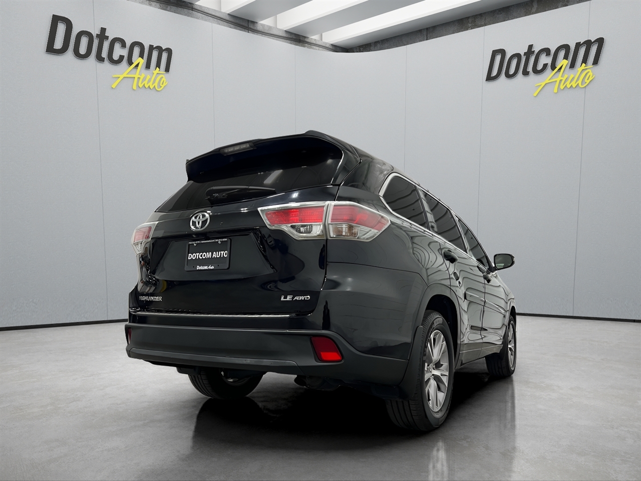 Toyota Highlander LE AWD V6 2016