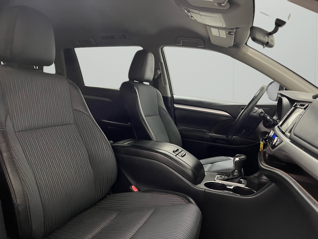 Toyota Highlander LE AWD V6 2016