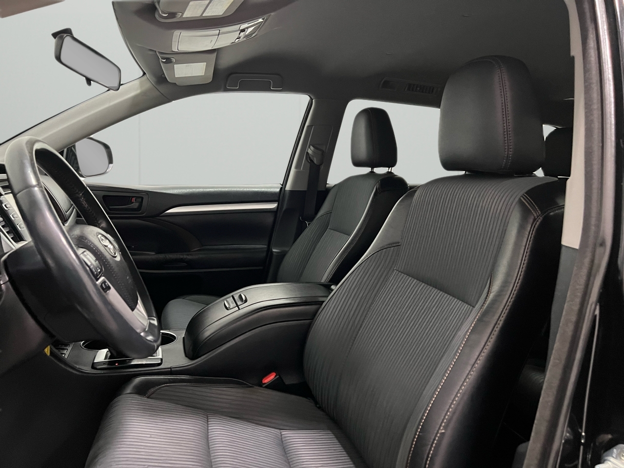 Toyota Highlander LE AWD V6 2016