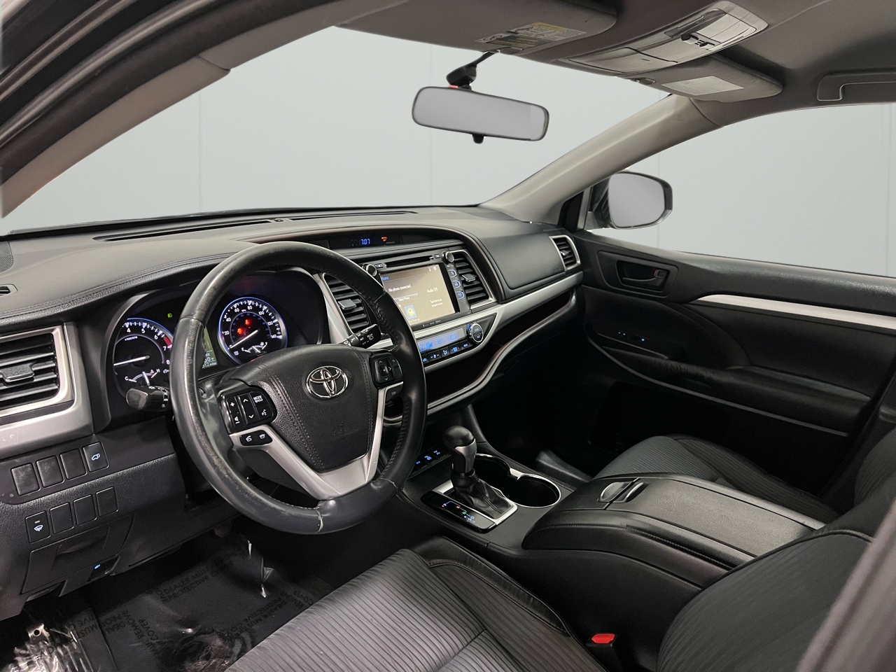 Toyota Highlander LE AWD V6 2016