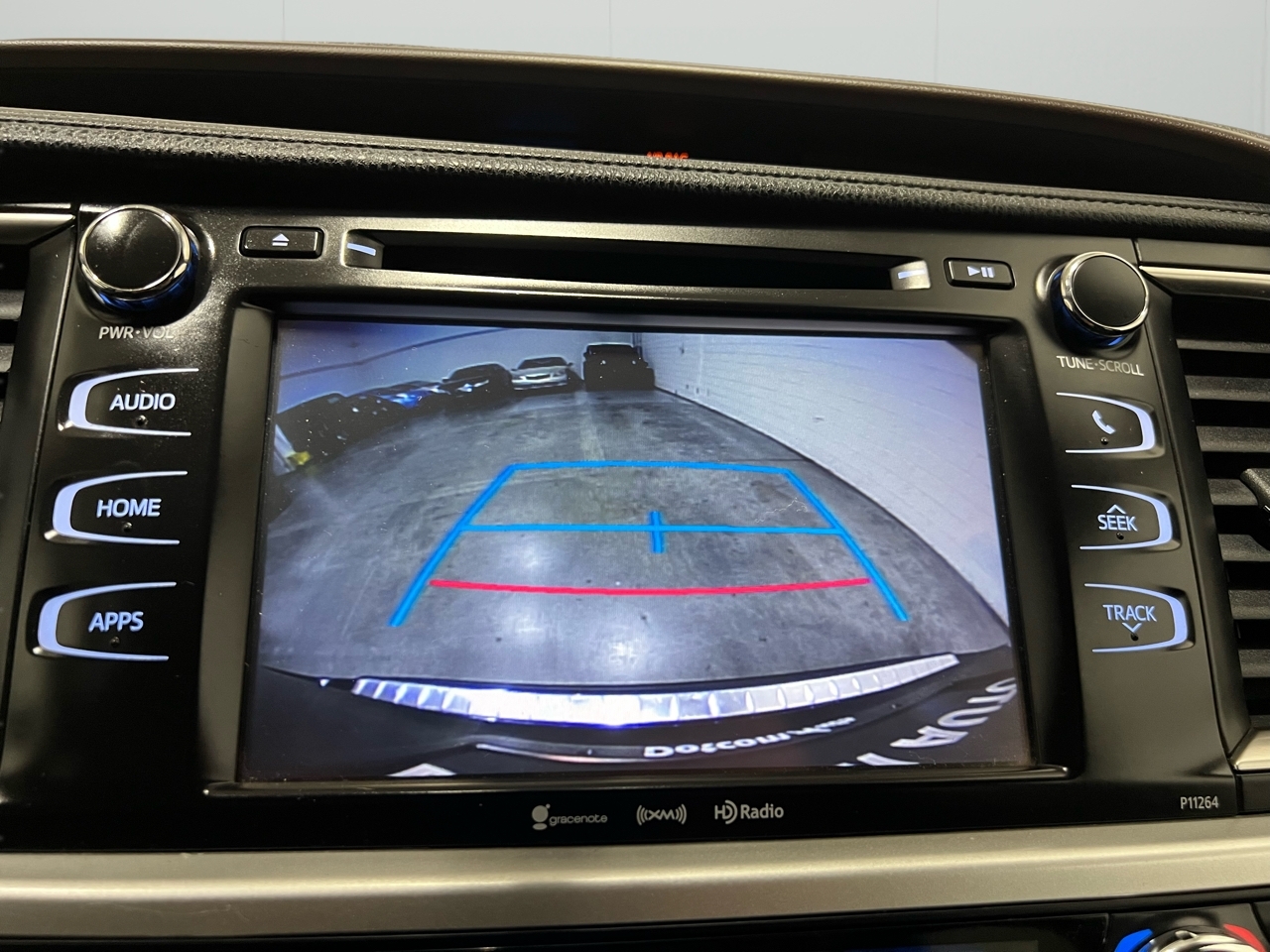 Toyota Highlander LE AWD V6 2016