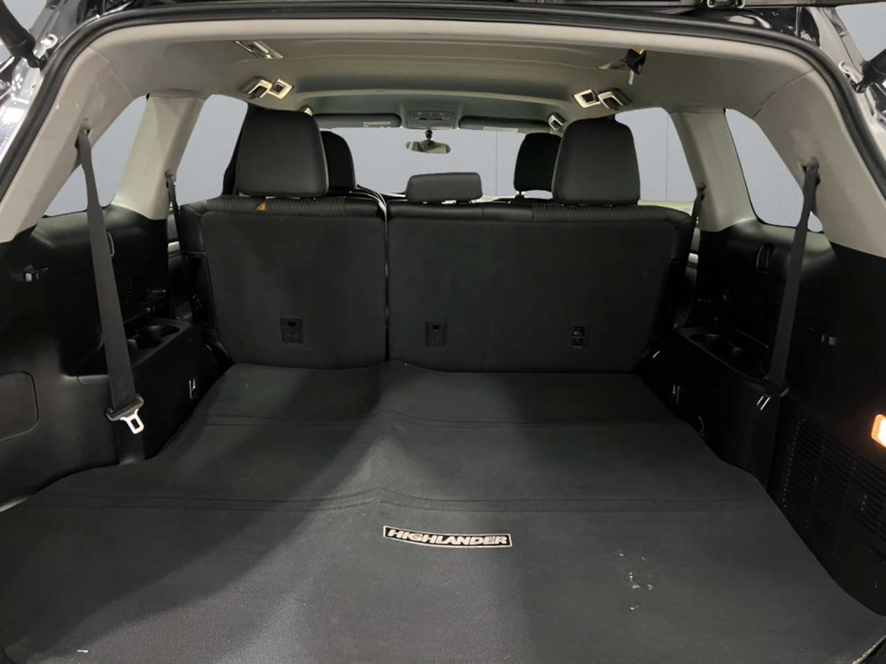 Toyota Highlander LE AWD V6 2016