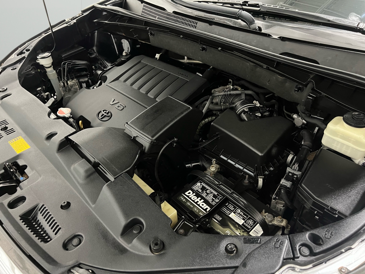 Toyota Highlander LE AWD V6 2016