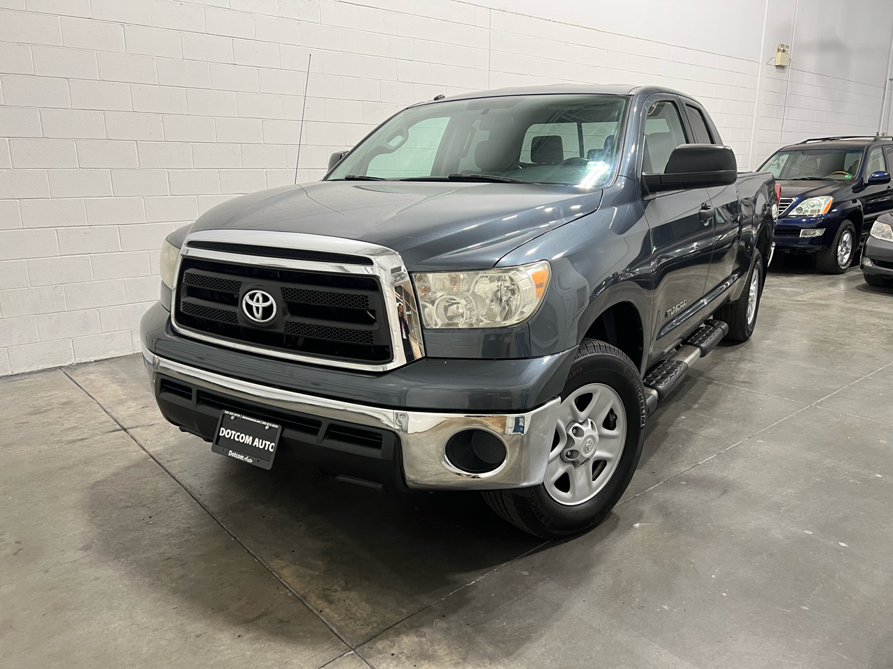 Toyota Tundra Tundra-Grade Double Cab 4.6L 4WD 2010