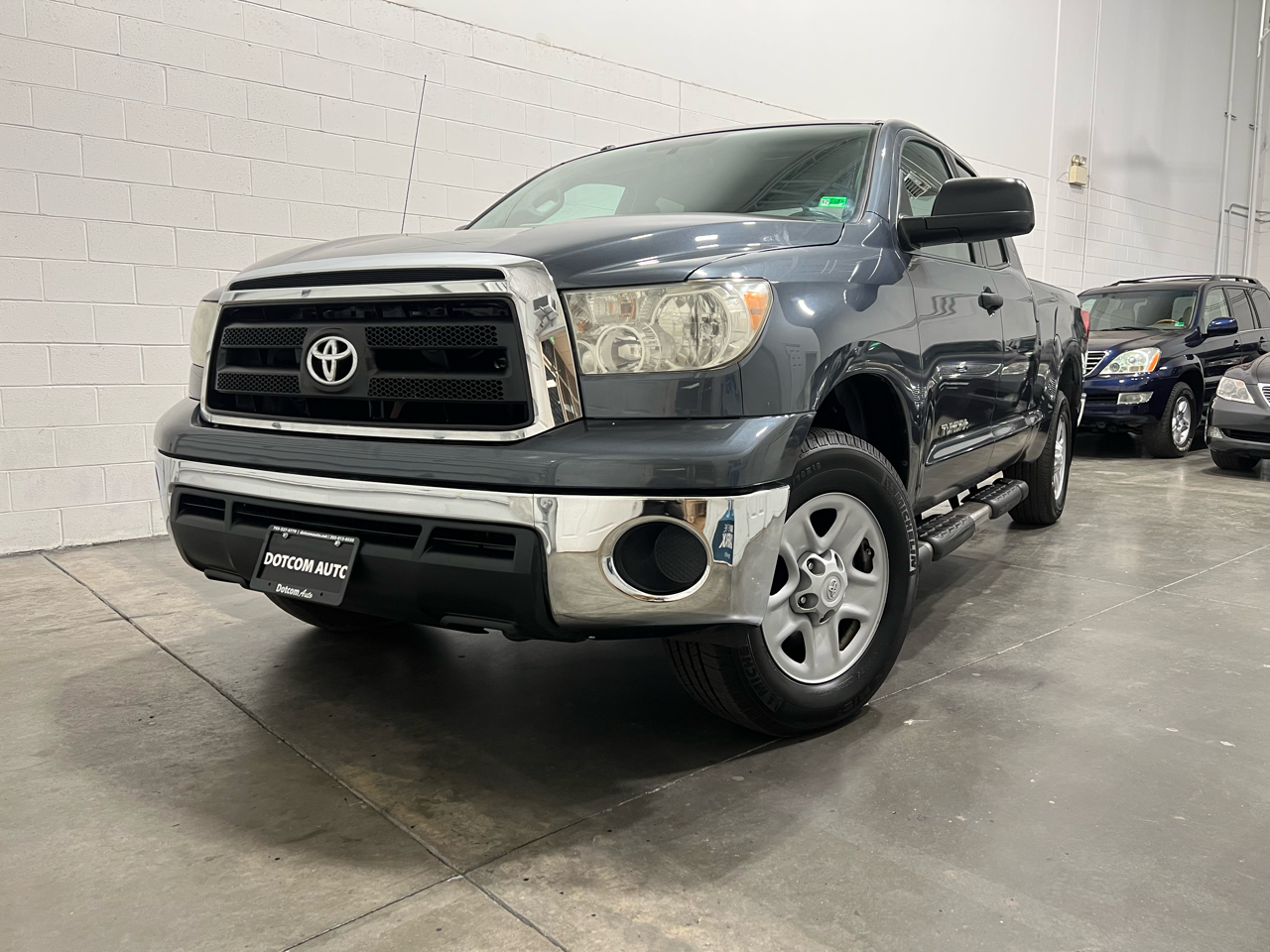 Toyota Tundra Tundra-Grade Double Cab 4.6L 4WD 2010